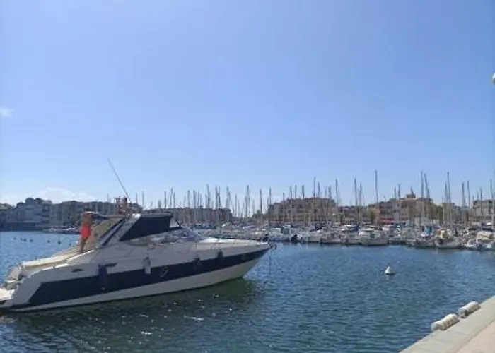 T2 Rdc Avec Terrasse, Piscine & Parking - Proche Vieux Village De - Fr-1-796-20 Appartement *