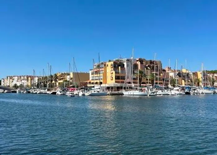 T2 Rdc Avec Terrasse, Piscine & Parking - Proche Vieux Village De - Fr-1-796-20 Appartement Gruissan