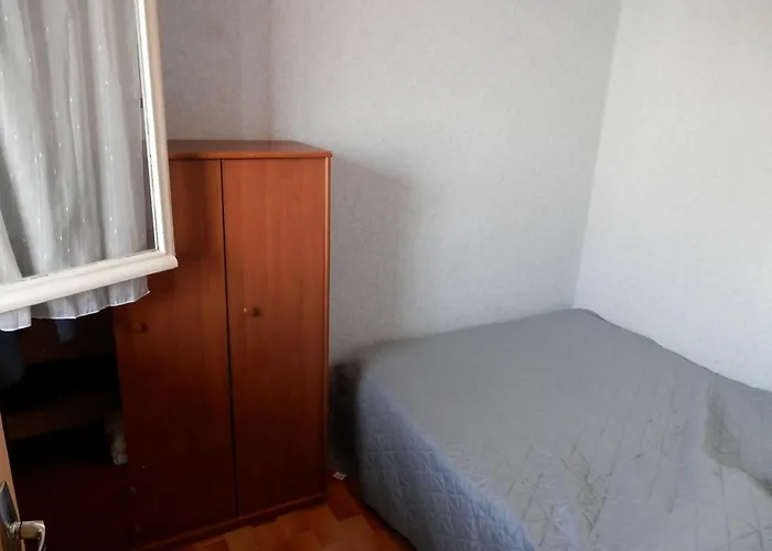 Apartment T2 Rdc Avec Terrasse, Piscine&parking - Proche Vieux Village De - Fr-1-796-20