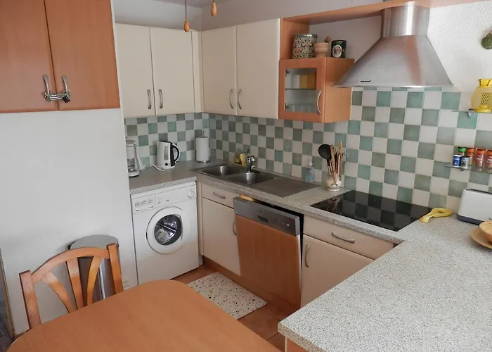 T2 Rdc Avec Terrasse, Piscine&parking - Proche Vieux Village De - Fr-1-796-20