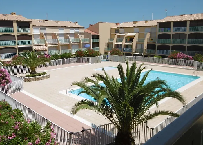 T2 Rdc Avec Terrasse, Piscine&parking - Proche Vieux Village De - Fr-1-796-20 Apartment Gruissan